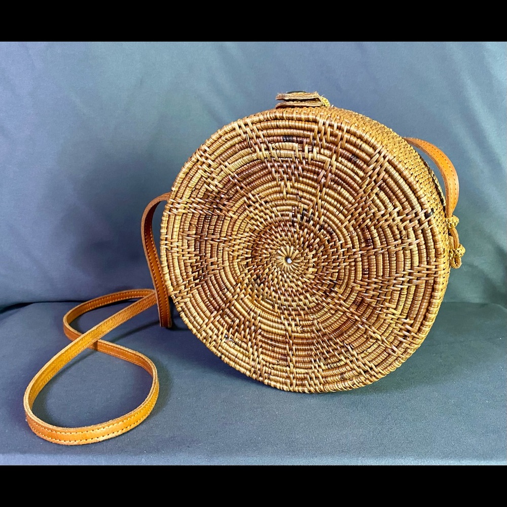 Woven Rattan Bag - Picture 2 of 8